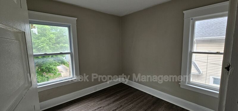 3 Bed- 2 Full Bath - Duplex property image