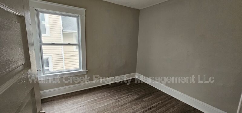 3 Bed- 2 Full Bath - Duplex property image