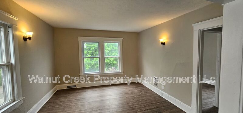 3 Bed- 2 Full Bath - Duplex property image