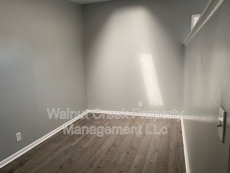 Studio Apartment - Recently Remodeled - All Utilities Included - property image