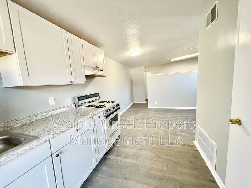 Studio Apartment - Recently Remodeled - All Utilities Included - property image