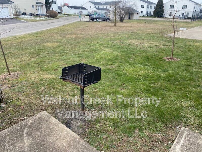 Deluxe 2 Bedroom 1 Bath In Elyria property image