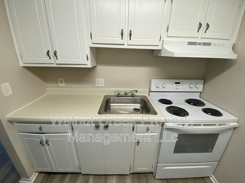 2 Bed- 1.5 Bath in Lorain property image