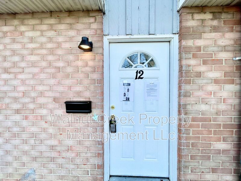2 Bed- 1.5 Bath in Lorain property image