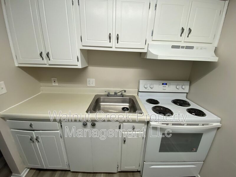 2 Bed- 1.5 Bath in Lorain property image
