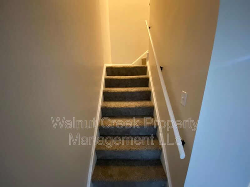 2 Bed- 1.5 Bath in Lorain property image
