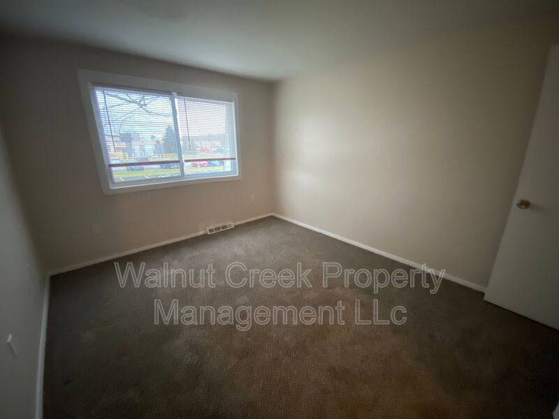 2 Bed- 1.5 Bath in Lorain property image