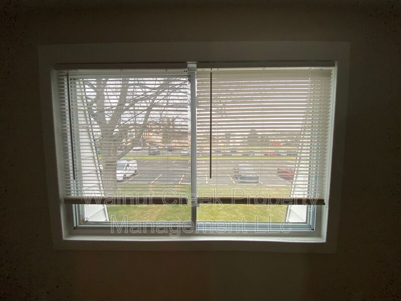 2 Bed- 1.5 Bath in Lorain property image