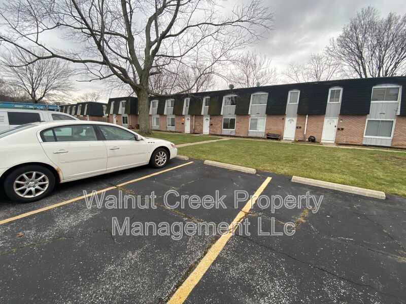 2 Bed- 1.5 Bath in Lorain property image