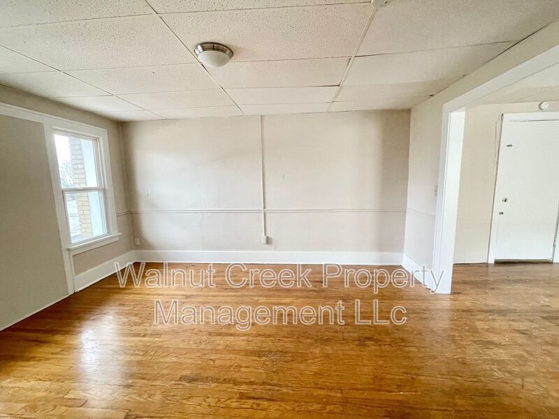 Large 2 Bedroom near the Lake! property image