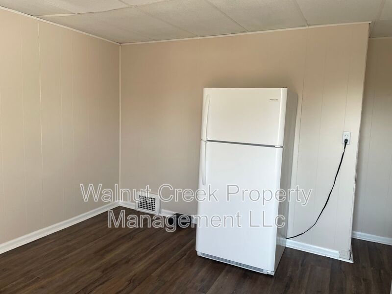 Large 2 Bedroom near the Lake! property image