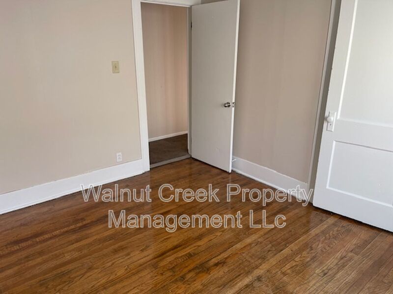 Large 2 Bedroom near the Lake! property image