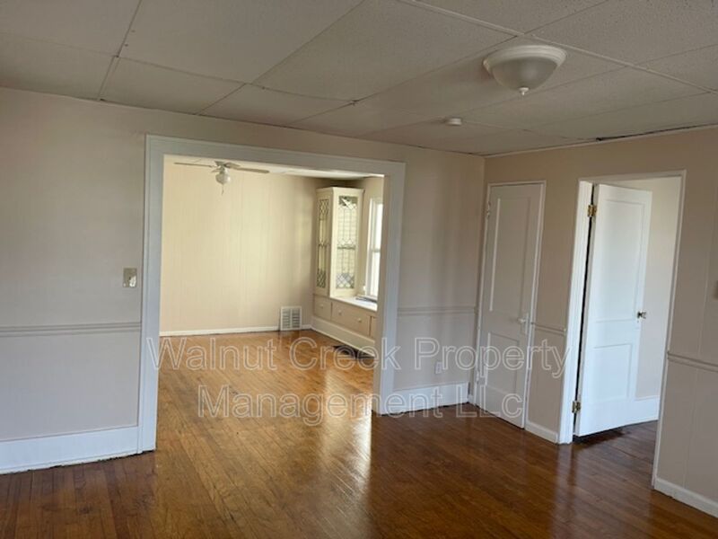 Large 2 Bedroom near the Lake! property image