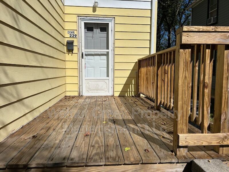 2 Bed- 1 Bath Duplex in Elyria property image