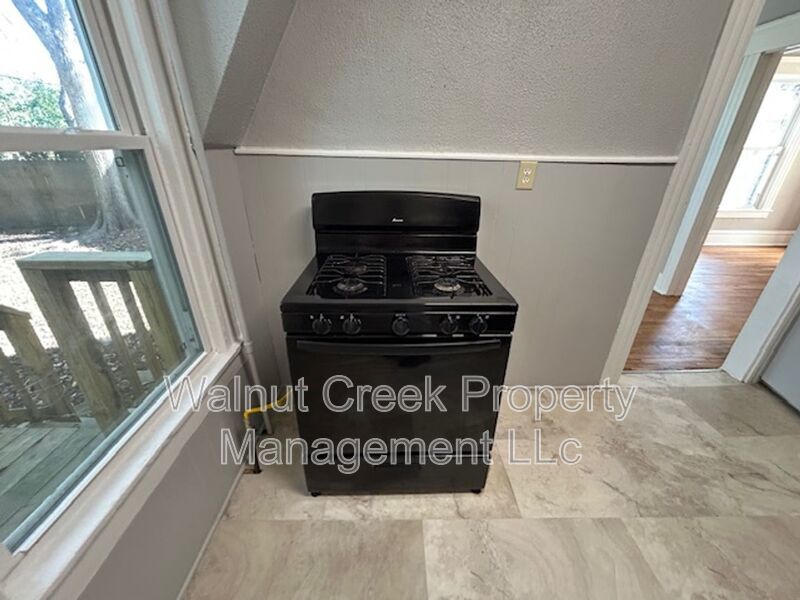 2 Bed- 1 Bath Duplex in Elyria property image