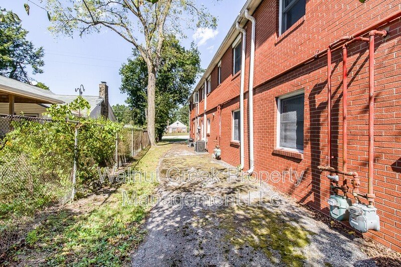 2 BR Apt, Central Air, Midview schools! property image