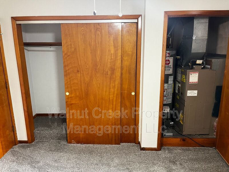 2 BR Apt, Central Air, Midview schools! property image