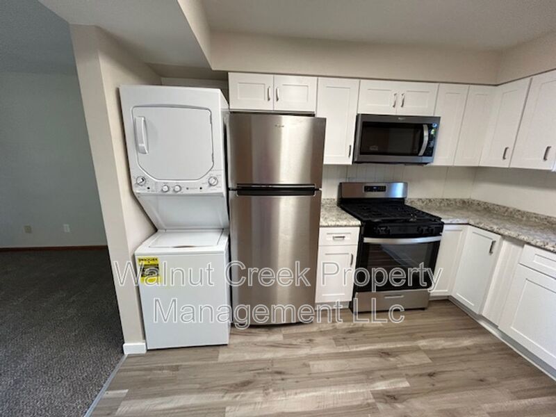 2 BR Apt, Central Air, Midview schools! property image