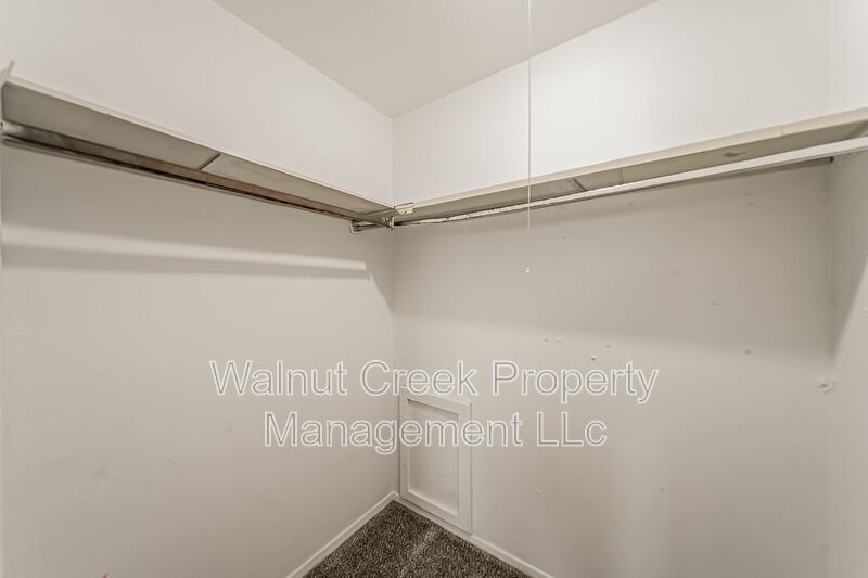 2 Bed - 1.5 Bath - Townhome in Lorain property image