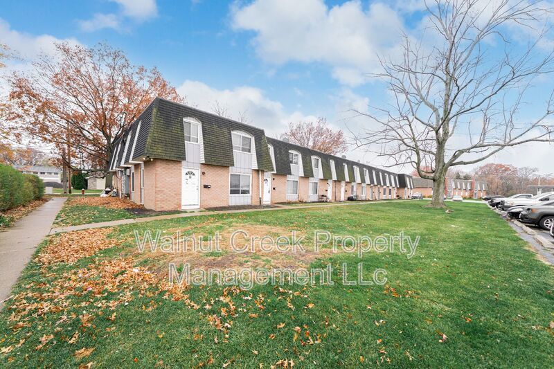 2 Bed - 1.5 Bath - Townhome in Lorain property image