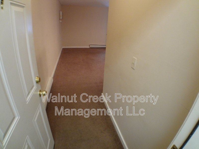 Clean 1 bedroom apartment property image