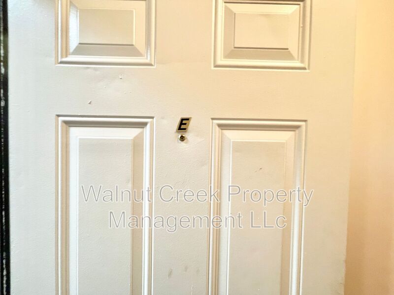 Clean 1 bedroom apartment property image