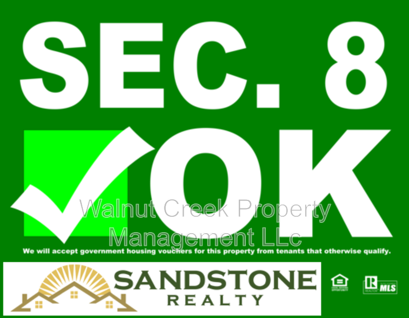 Large 3 bedroom townhouse across from Oakwood Park! property image