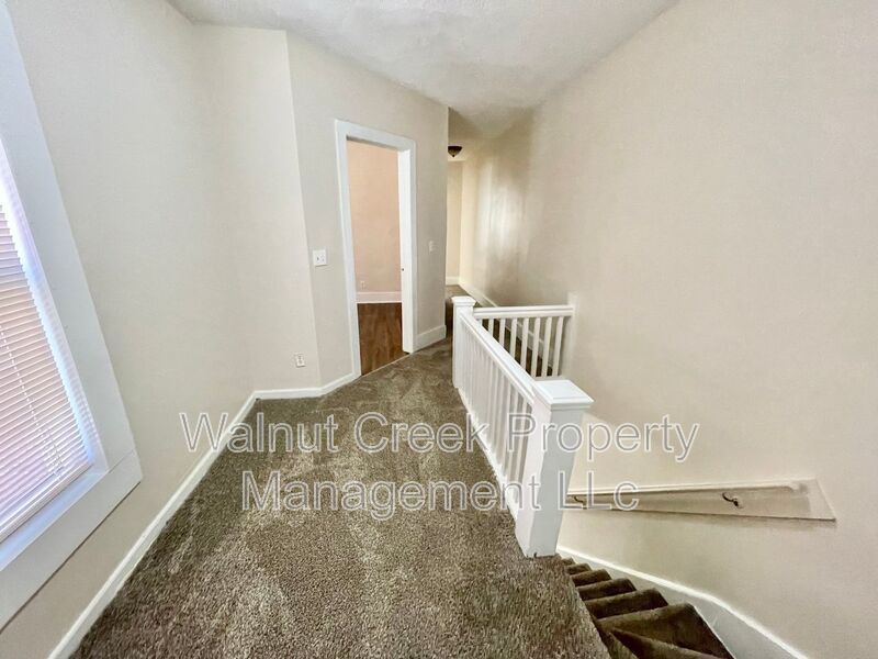 Large 3 bedroom townhouse across from Oakwood Park! property image
