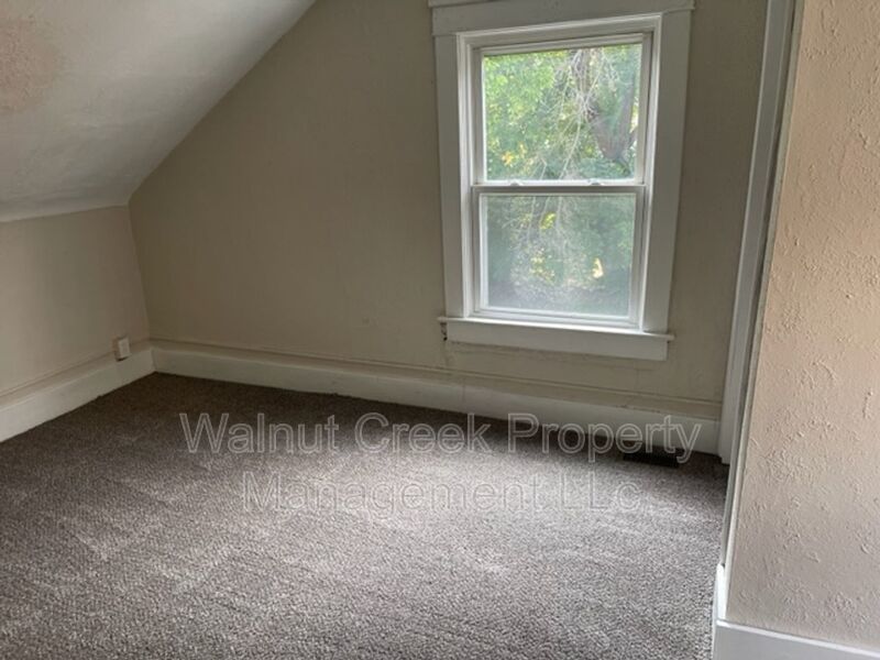 3074 Toledo Avenue property image