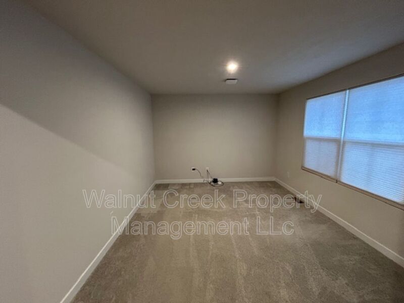 2 Bed- 2 Bath + Dedicated Home Office - Single Family Home in Amherst property image