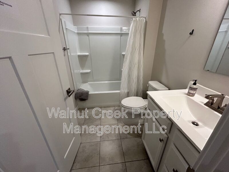 2 Bed- 2 Bath + Dedicated Home Office - Single Family Home in Amherst property image