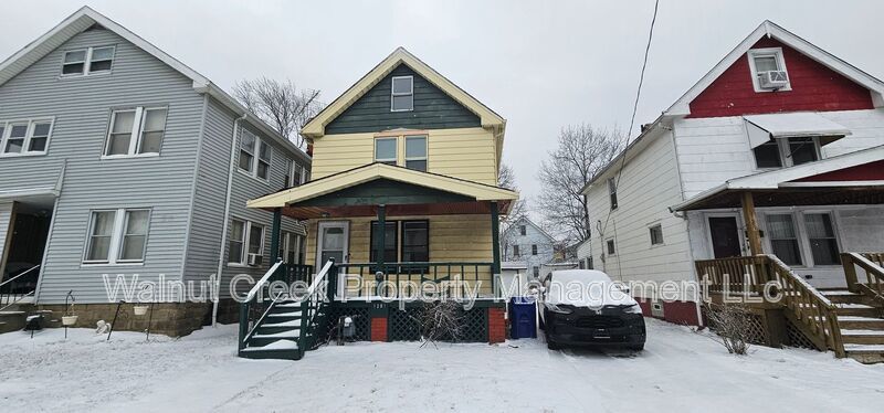 3 Bed 1 Bath Single Family Home property image