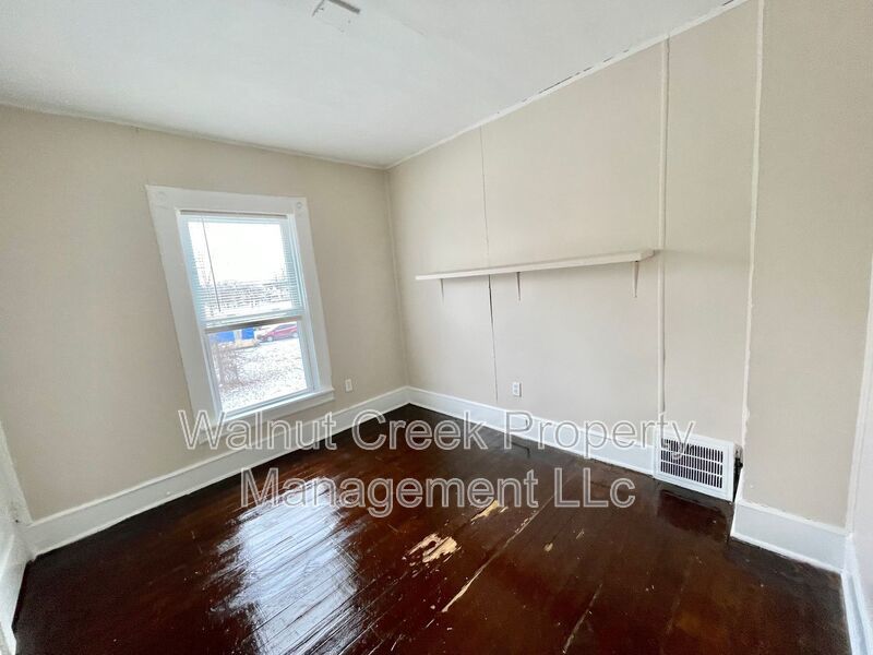 3 Bed- 1 Bath Duplex in Lorain property image