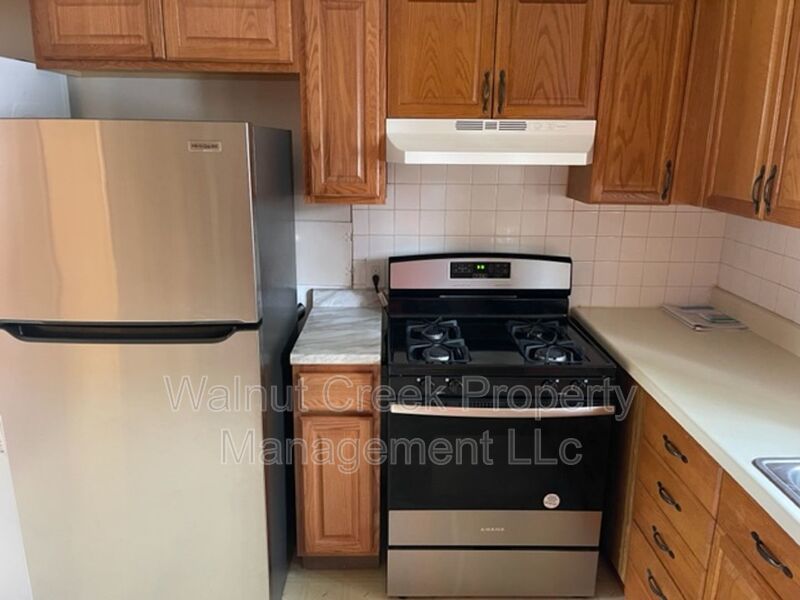 2 BR Apt, Central Air, Midview schools! property image