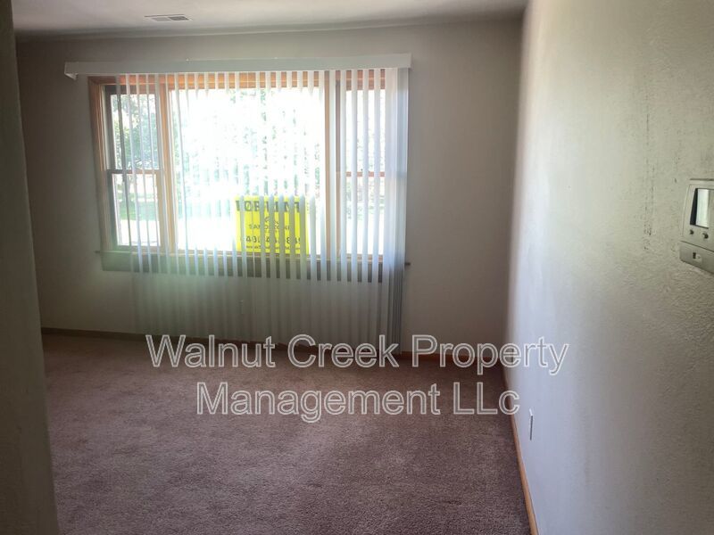2 BR Apt, Central Air, Midview schools! property image