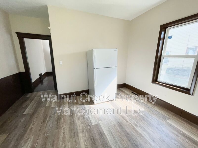 3 Bed - 1 Bath Duplex in Lorain property image