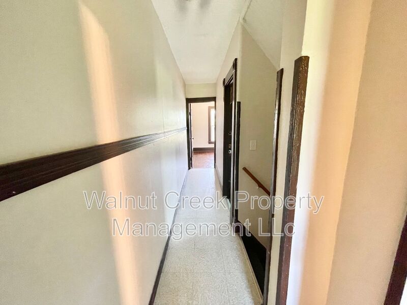 3 Bed 1 Bath - Duplex in Lorain property image