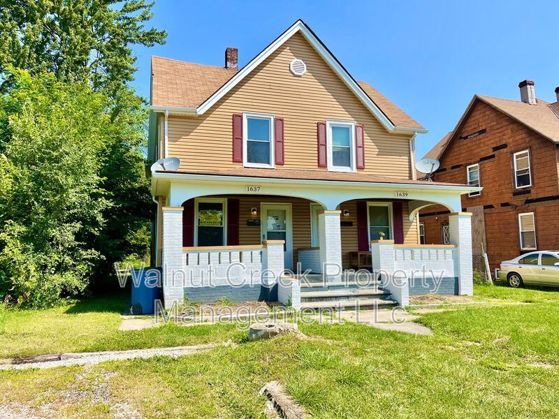 3 Bed 1 Bath - Duplex in Lorain property image