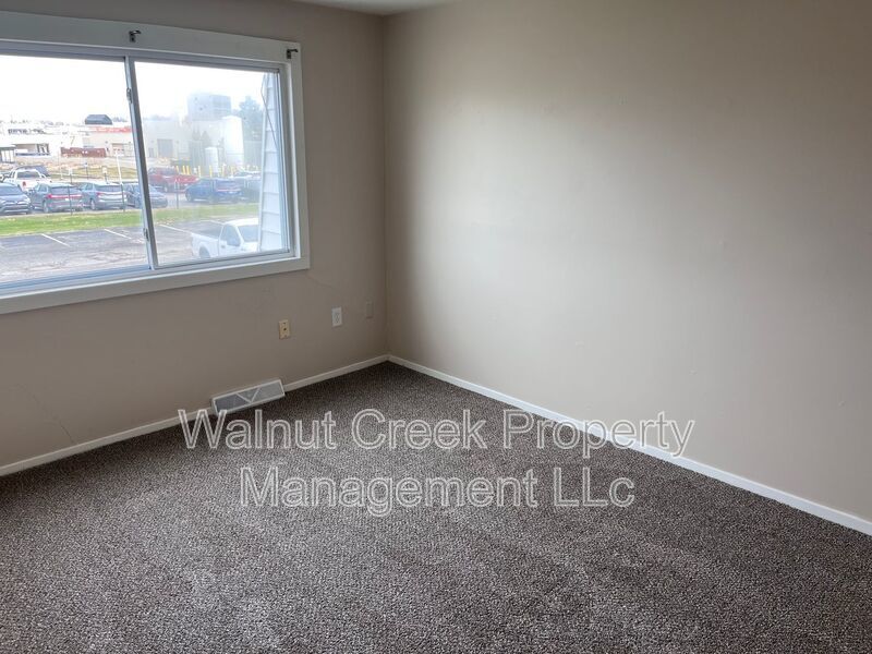 2 Bed - 1.5 Bath Town Home In Lorain property image