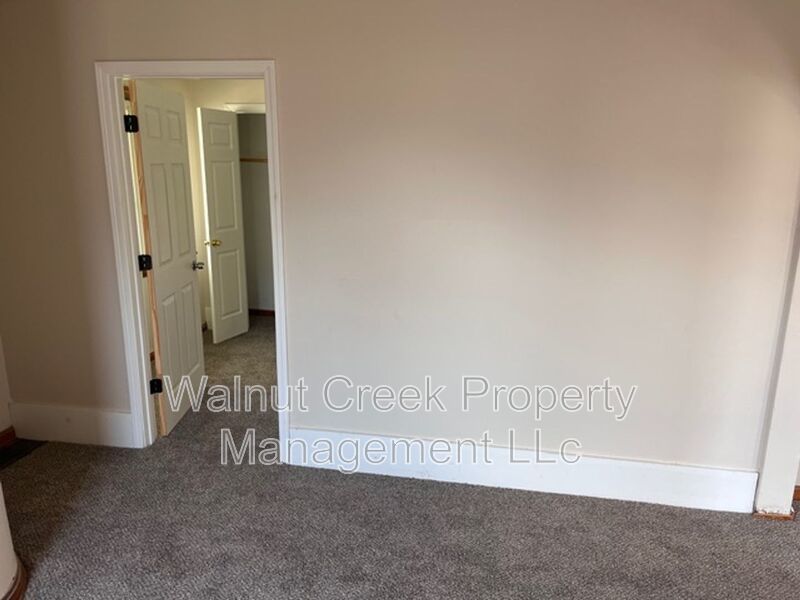 4 Bed - 1.5 Bath - Single Family Home in Lorain property image