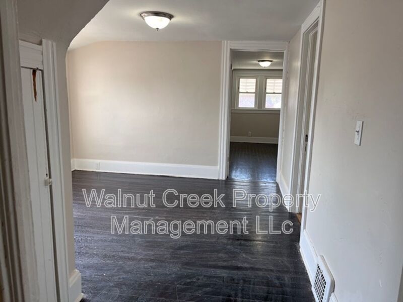 4 Bed - 1.5 Bath - Single Family Home in Lorain property image