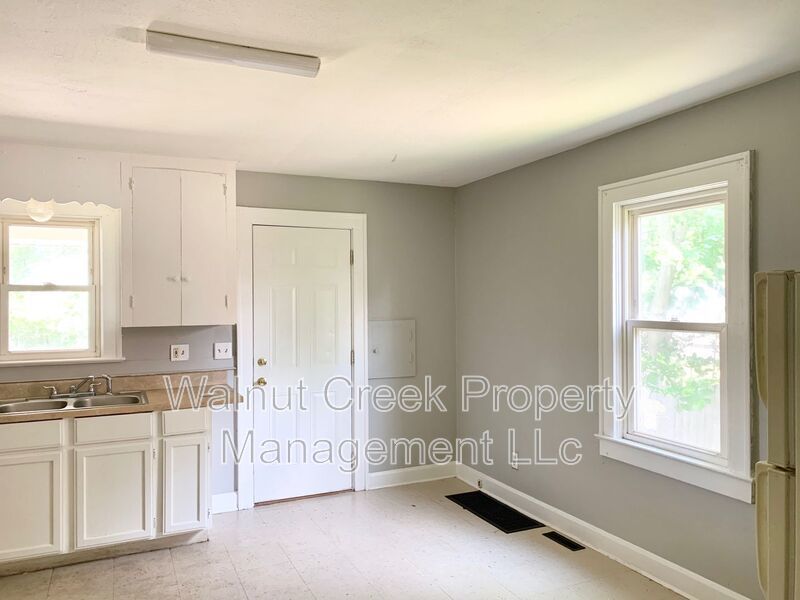 2 BEDROOM Duplex property image