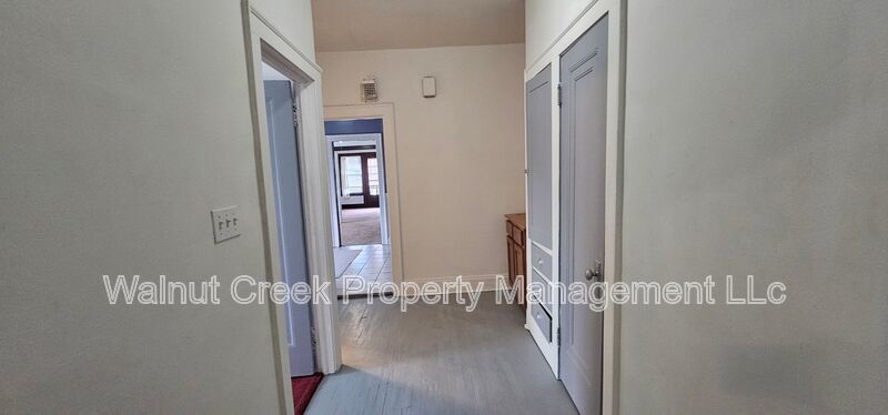 3 Bed - 1 Bath - Apartment - Cleveland property image