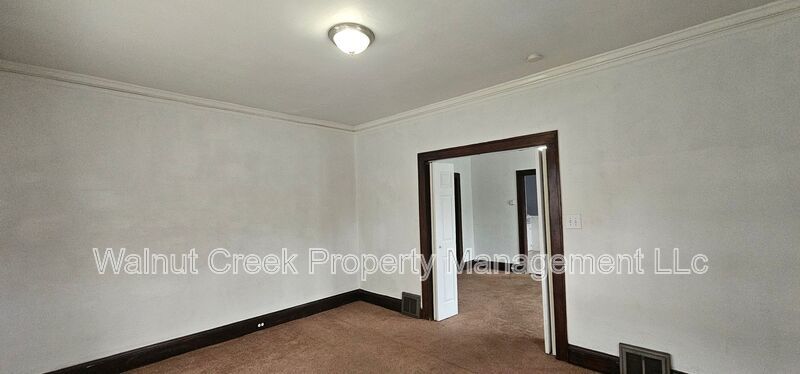 3 Bed - 1 Bath - Apartment - Cleveland property image