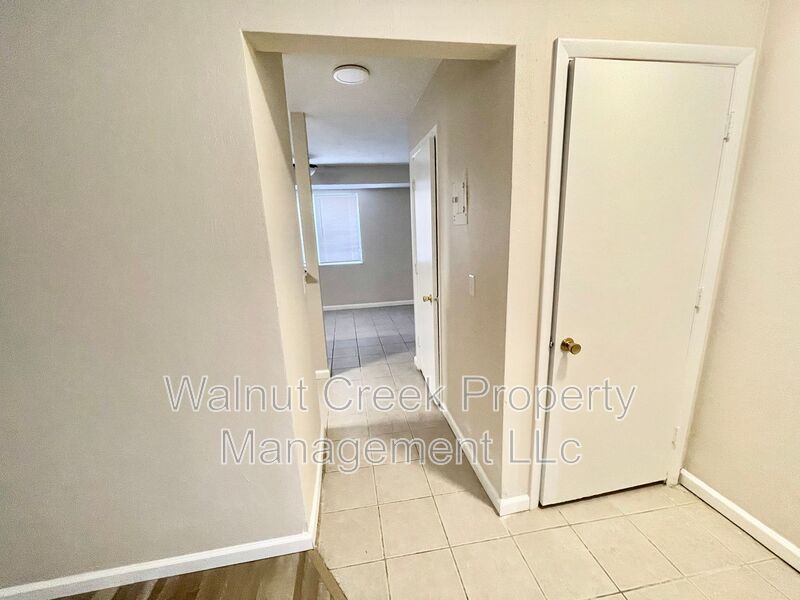 Large/Nice/Quiet complex in Lorain County . 2 Bdrm units -1000 sq property image