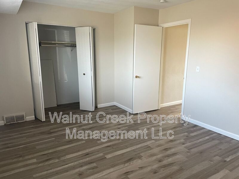 Large/Nice/Quiet complex in Lorain County . 2 Bdrm units -1000 sq property image