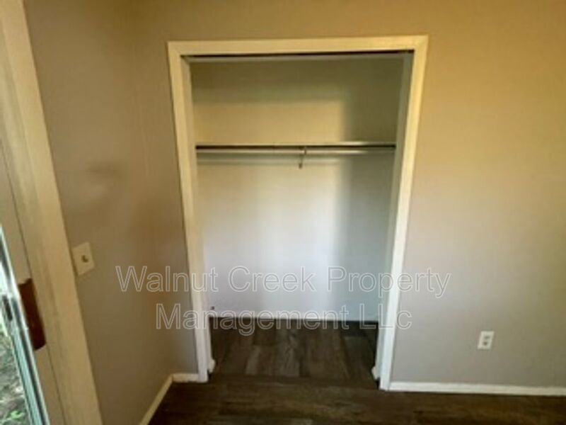 2 Bed 1 Bath - Triplex in Elyria property image
