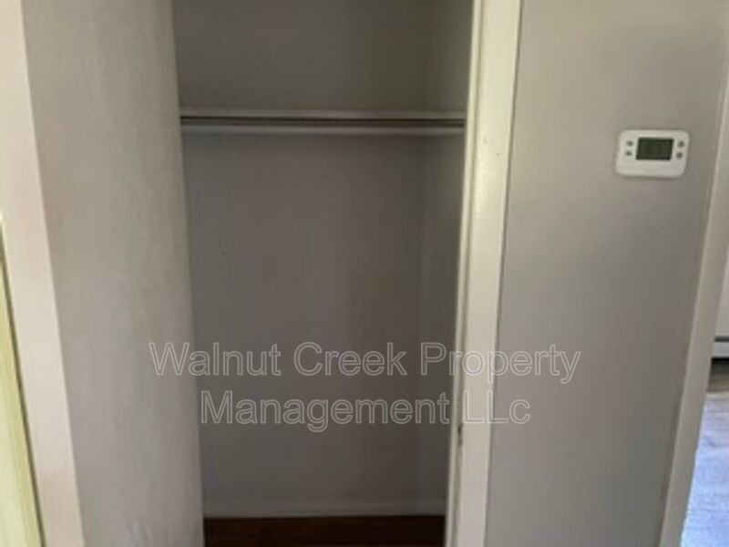 2 Bed 1 Bath - Triplex in Elyria property image