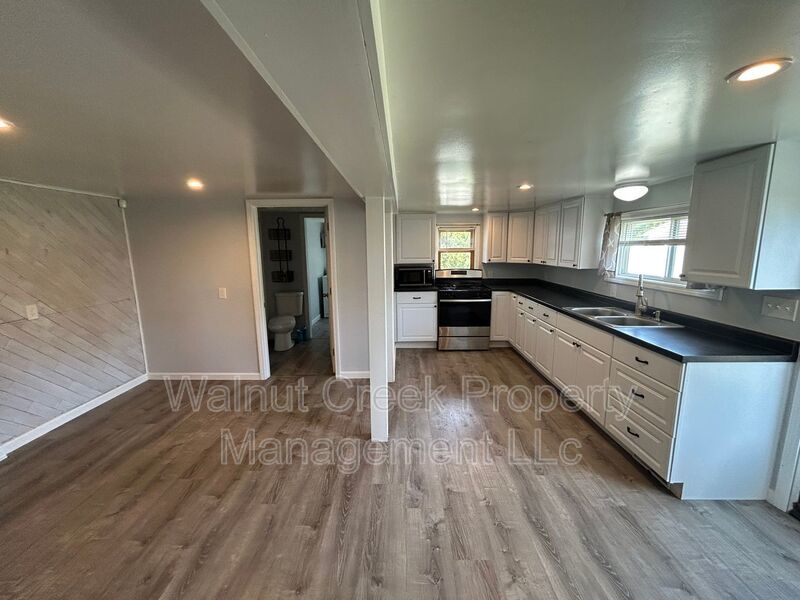 Single Family - 3 Bed - 2 Bath Home in a Private Setting property image