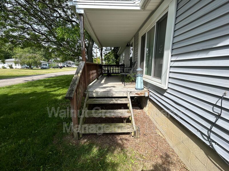Single Family - 3 Bed - 2 Bath Home in a Private Setting property image